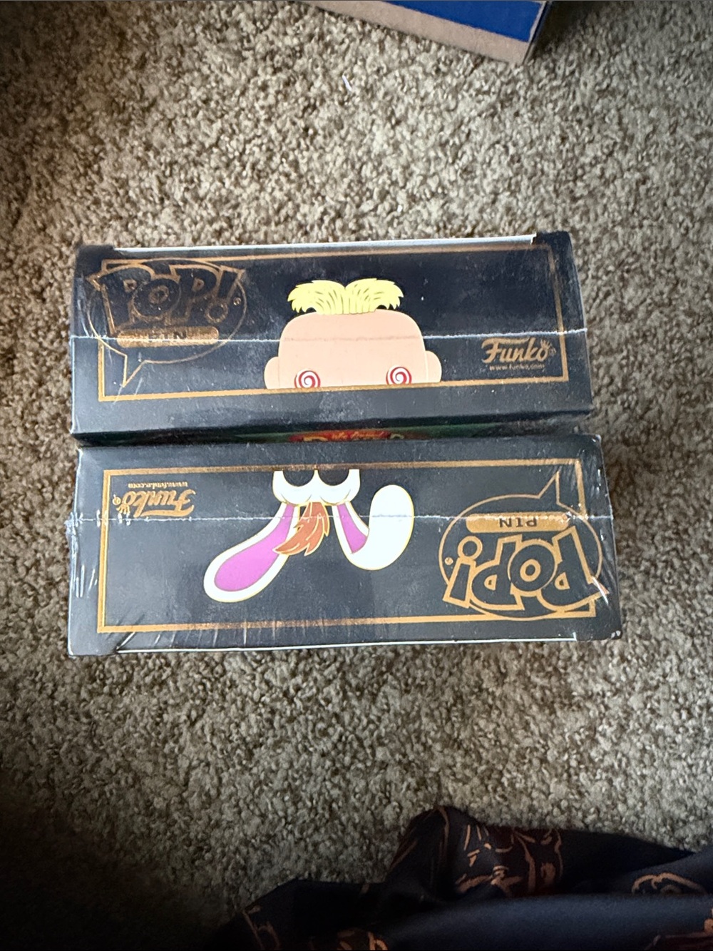 Funko Roger Rabbit & Judge Doom Enamel Pin Set -nwt - Picture 5 of 5